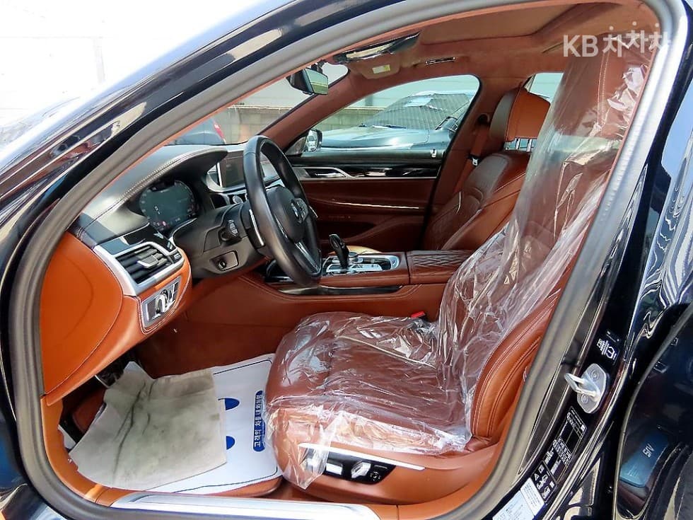 بي إم دبليو - 7-Series | M760Li xDrive Base 5