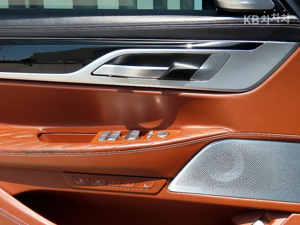 بي إم دبليو - 7-Series | M760Li xDrive Base 12