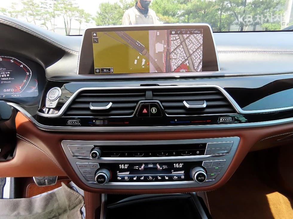 بي إم دبليو - 7-Series | M760Li xDrive Base 14