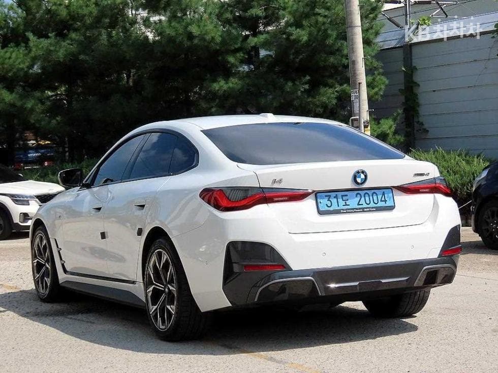BMW - i4 | eDrive40 M Sport 3