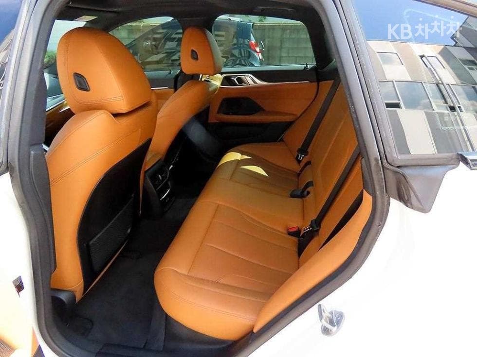BMW - i4 | eDrive40 M Sport 6
