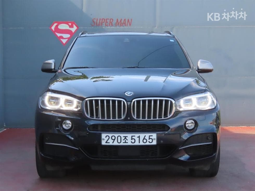BMW - X5 | xDrive M50 2