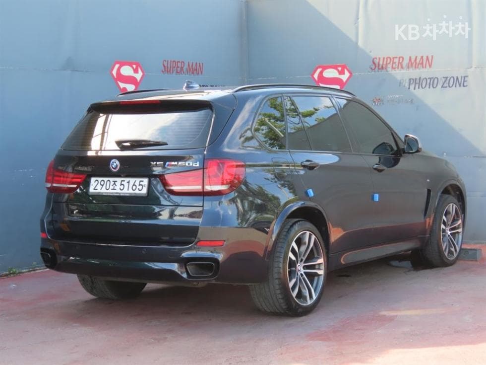 BMW - X5 | xDrive M50 3