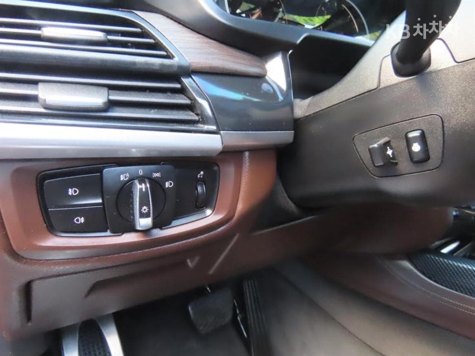 BMW - X5 | xDrive M50 14