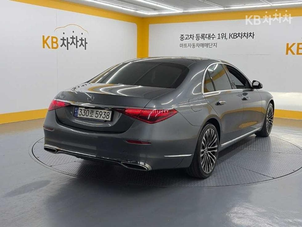 Mercedes-Benz - S-Class | S350 Base 4