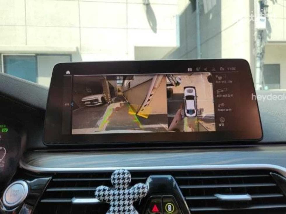 BMW - 5-Series | All New 530 M Sport 8
