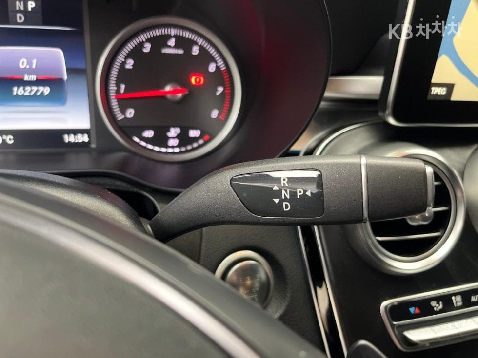 Mercedes-Benz - GLC-Class | 300 4Matic Coupe Base 10