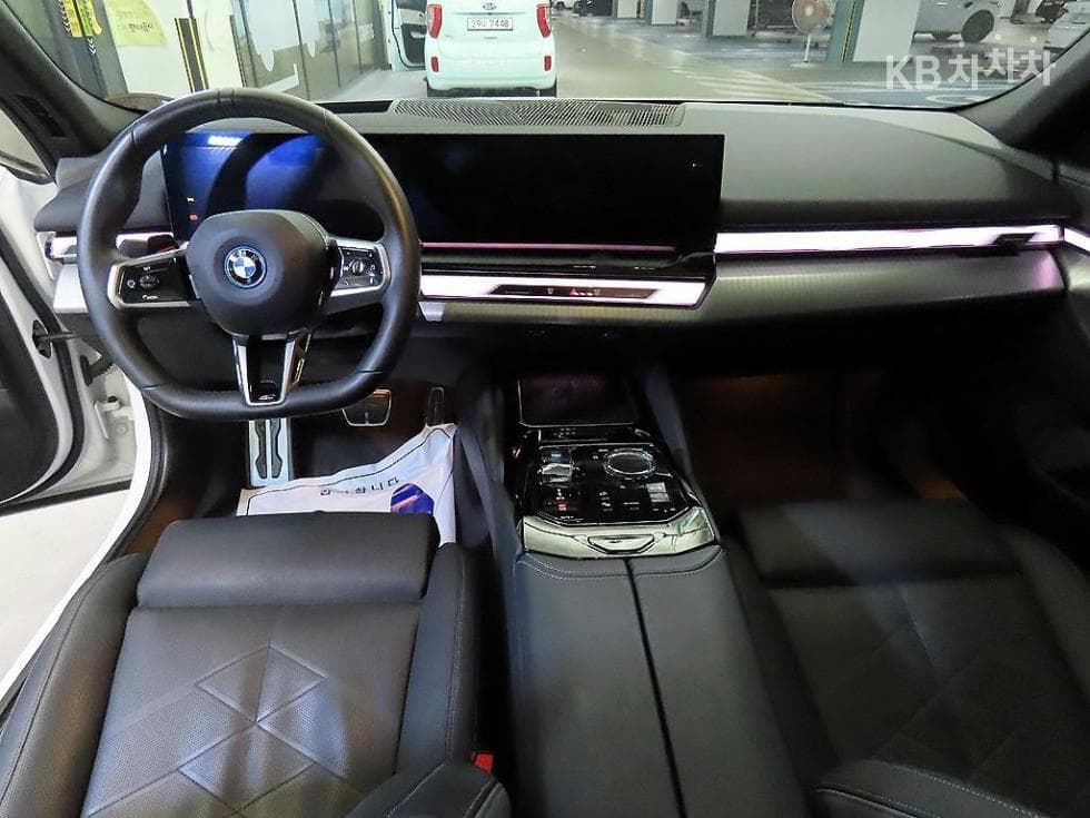 BMW - i5 | eDrive 40 M Sport 10