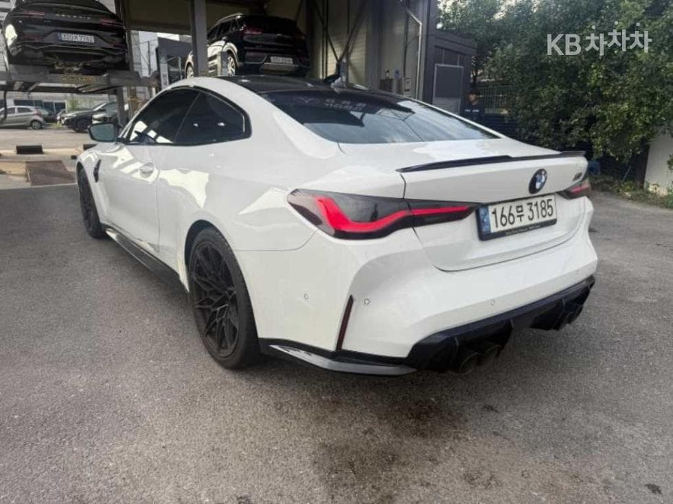 BMW - M4 | MSeries Coupe Competition 3