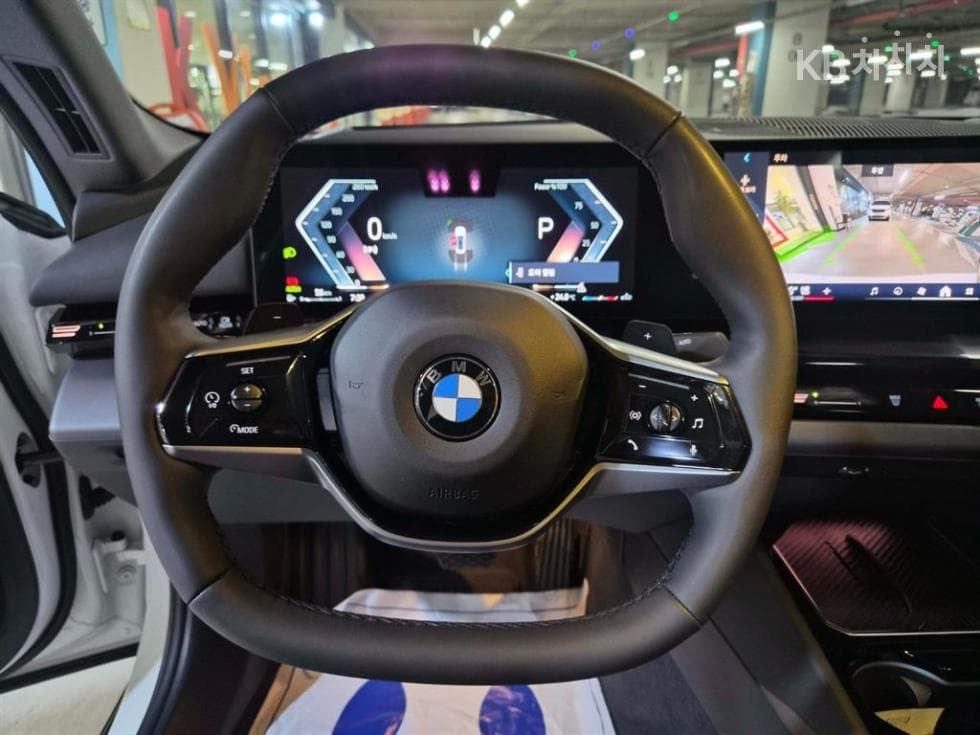 BMW - 5-Series | New 520 M Sport 8