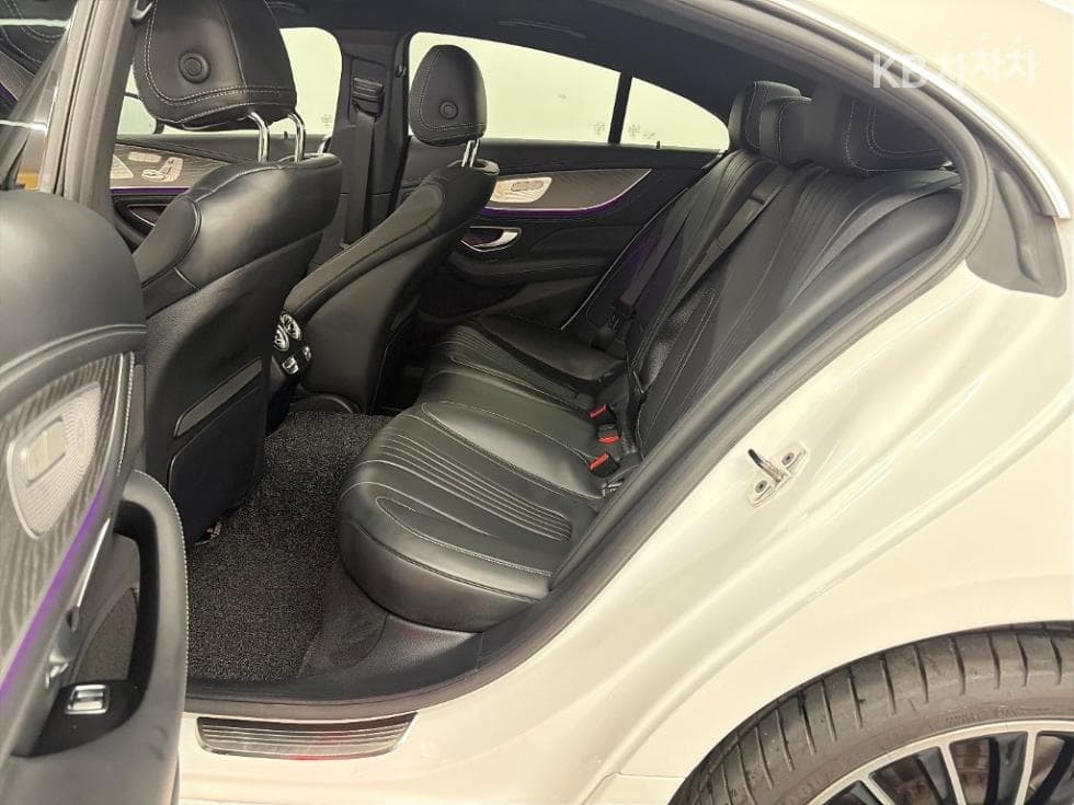 Mercedes-Benz - CLS-Class | 450 4MATIC Base 12
