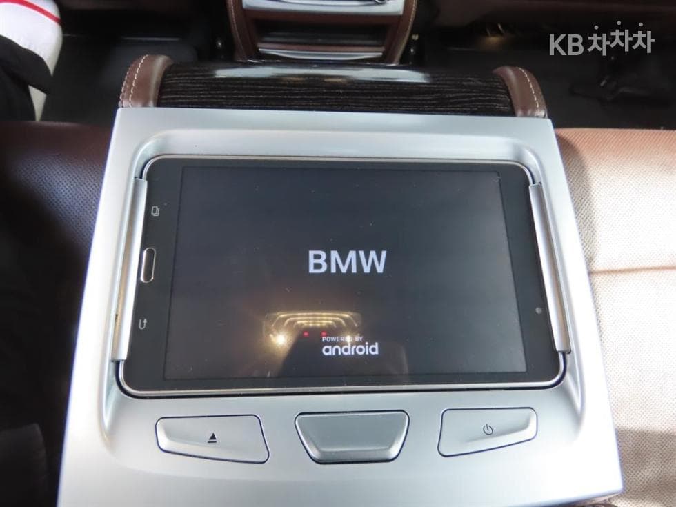 BMW - 7-Series | 740 xDrive M Sport 7