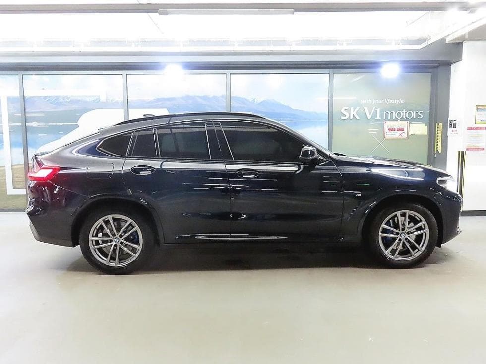 BMW - X4 | New xDrive 20 M Sport Pakage 3