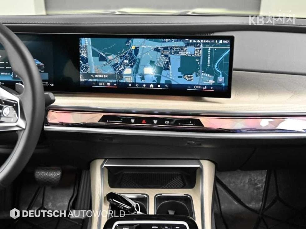 BMW - 7-Series | 750 xDrive M Sport Executive 14