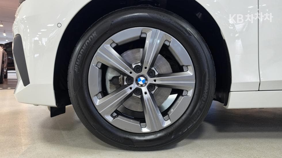 BMW - 2-Series | Active Tourer 218 Advantage 5