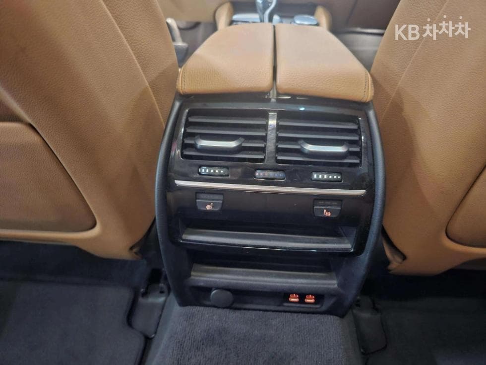 BMW - 5-Series | All New 530 Luxury Line 22