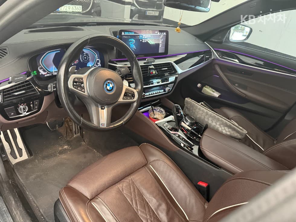 BMW - 5-Series | All New 530 Luxury Line 7
