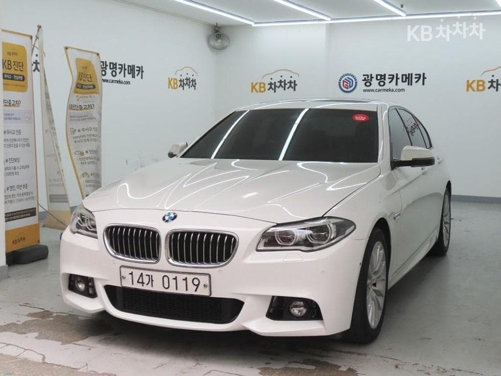 BMW - 5-Series | New 520 M Dynamic F10 2