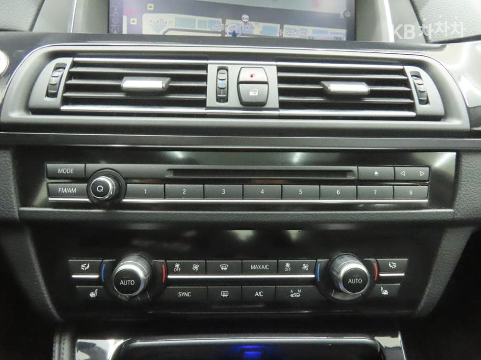 BMW - 5-Series | New 520 M Dynamic F10 11