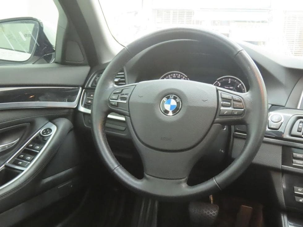 BMW - 5-Series | New 520 M Dynamic F10 18