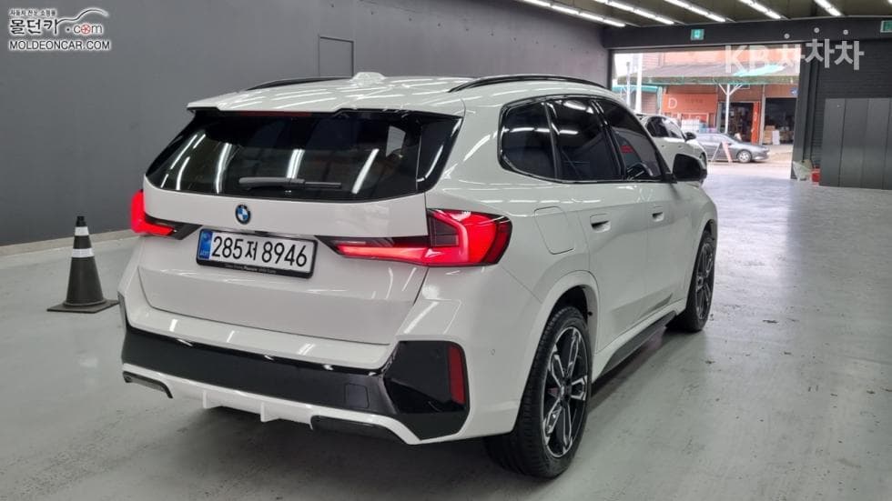 BMW - X1 | xDrive20 M Sport 2