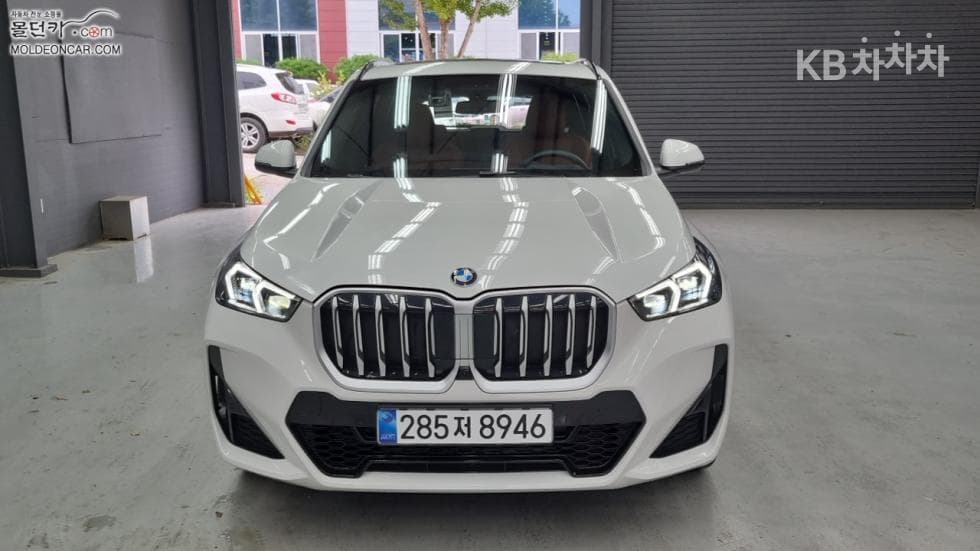 BMW - X1 | xDrive20 M Sport 3