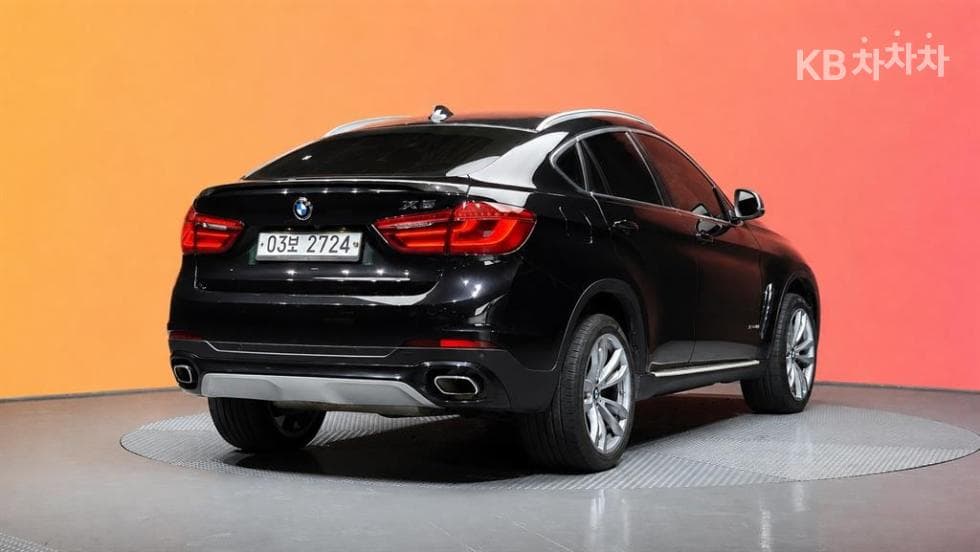 BMW - X6 | xDrive 30 Base 3