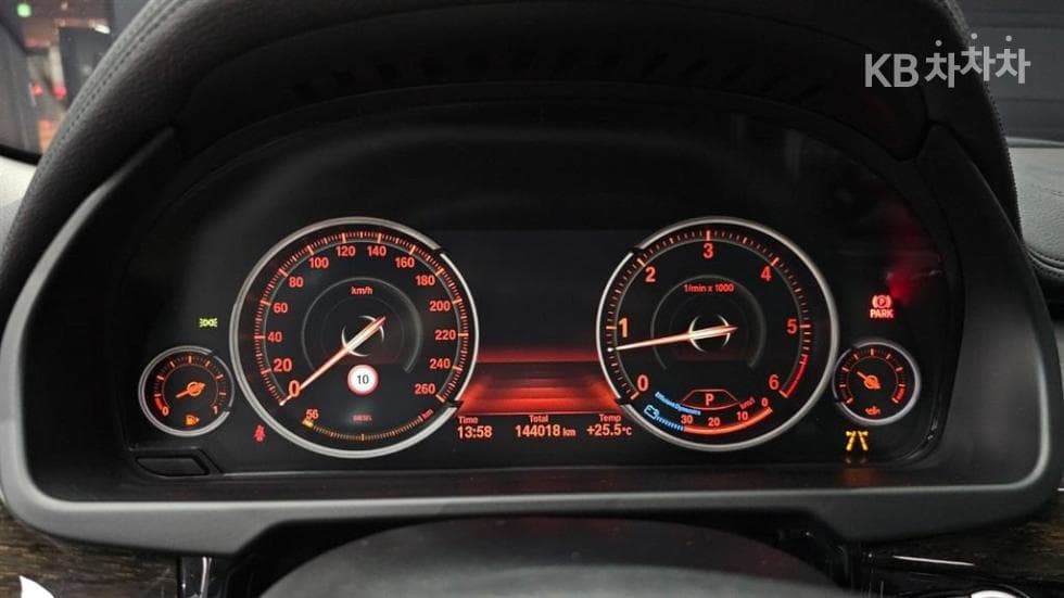 BMW - X6 | xDrive 30 Base 5