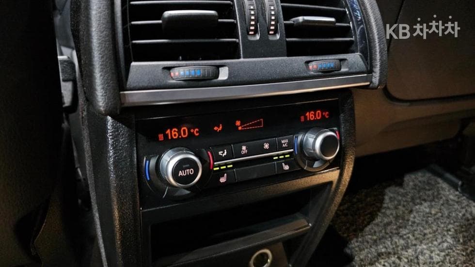 BMW - X6 | xDrive 30 Base 15