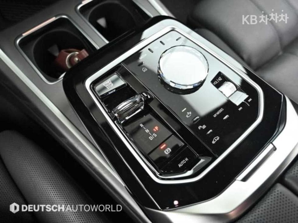 BMW - 7-Series | 750 xDrive DPE Executive 9