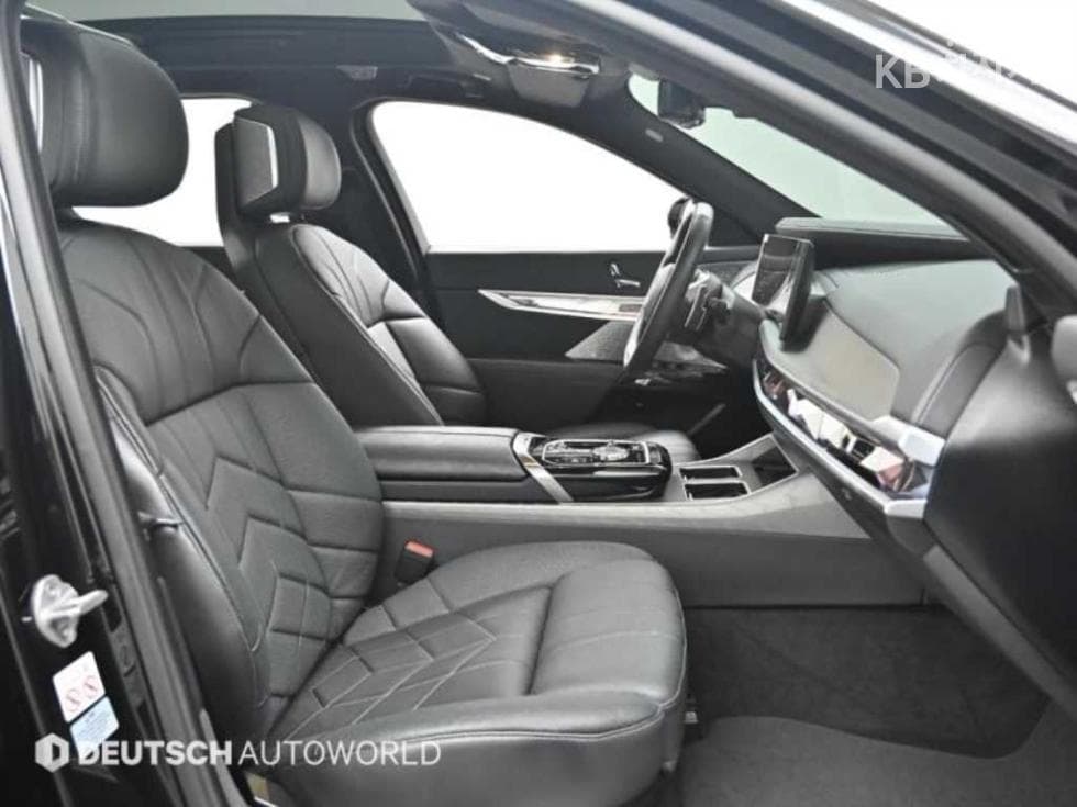 BMW - 7-Series | 750 xDrive DPE Executive 10