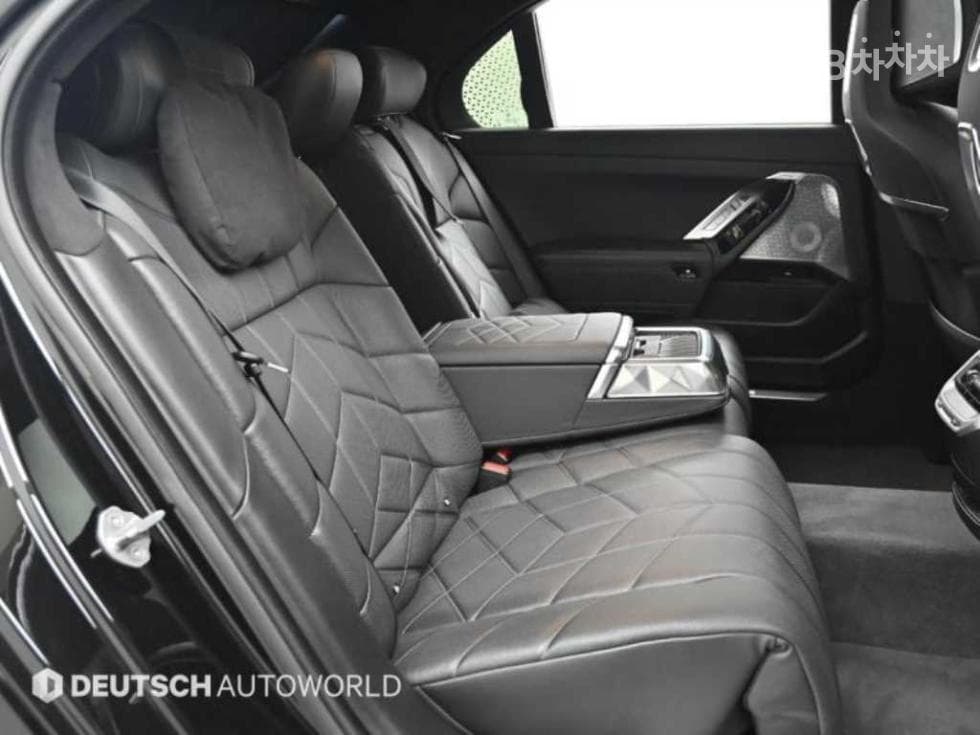 BMW - 7-Series | 750 xDrive DPE Executive 12
