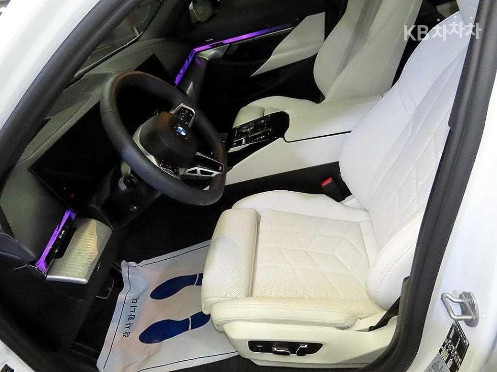 BMW - 5-Series | New 520 SE 6
