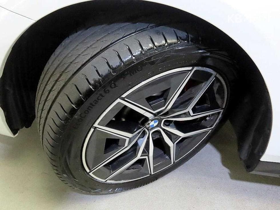 BMW - 5-Series | New 520 SE 20