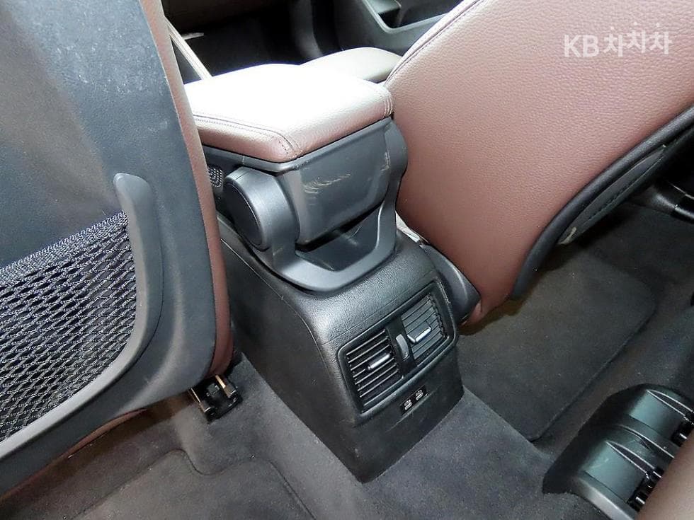BMW - X1 | xDrive 20 M Sport Package 14