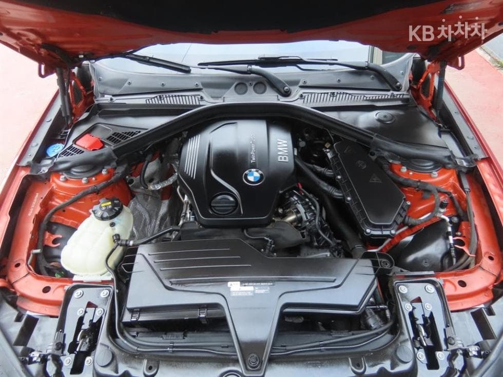 بي إم دبليو - 1-Series | New 118 Sport Base 19