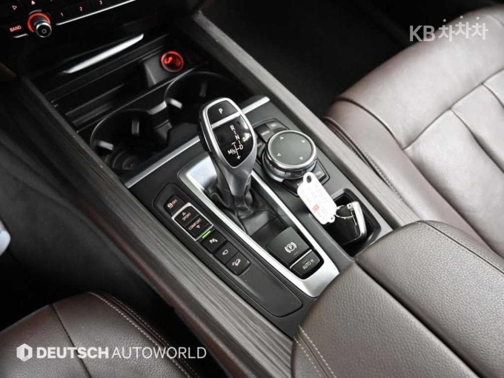 BMW - X5 | xDrive 30 Base 9