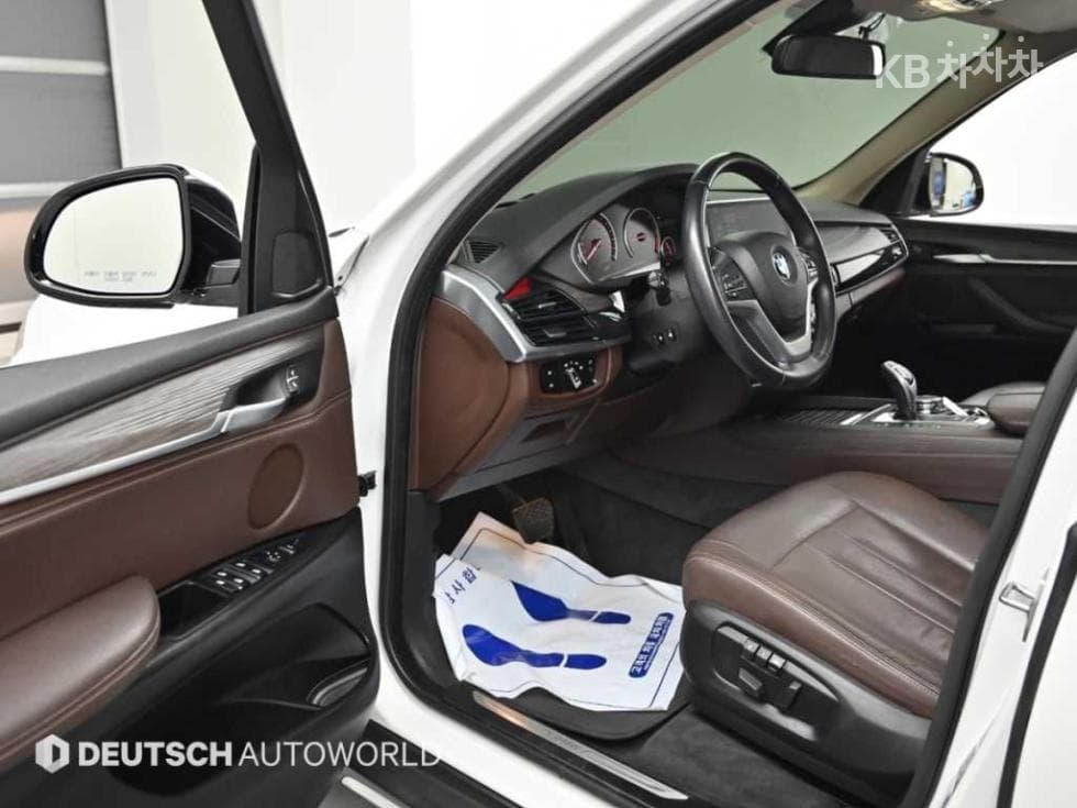 BMW - X5 | xDrive 30 Base 11