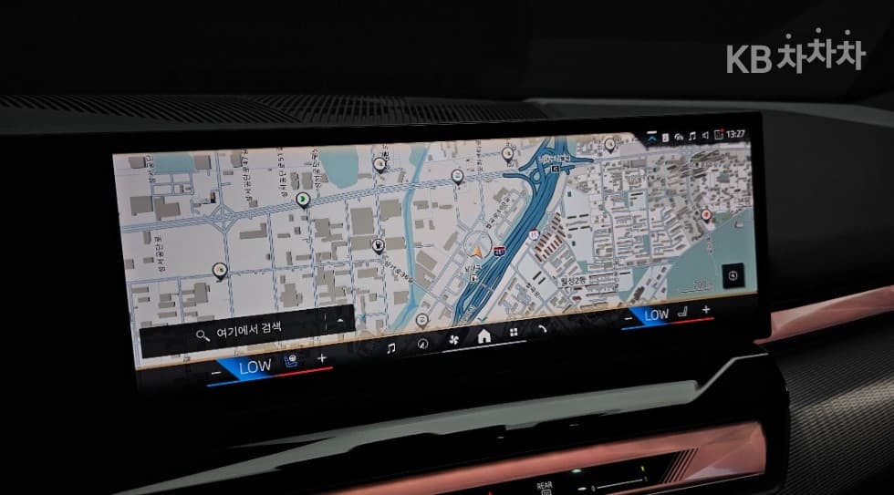 BMW - 5-Series | New 530 xDrive M Sport 14