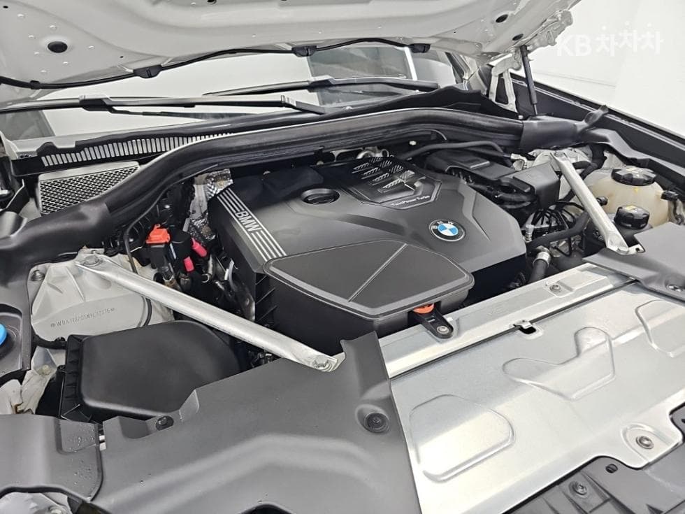 BMW - X3 | xDrive 20 M Sport Pro 5