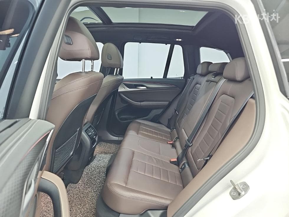 BMW - X3 | xDrive 20 M Sport Pro 12