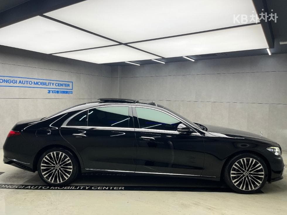 Mercedes-Benz - S-Class | S580L 4Matic Base 2