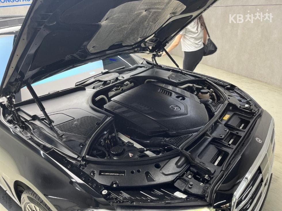 Mercedes-Benz - S-Class | S580L 4Matic Base 16