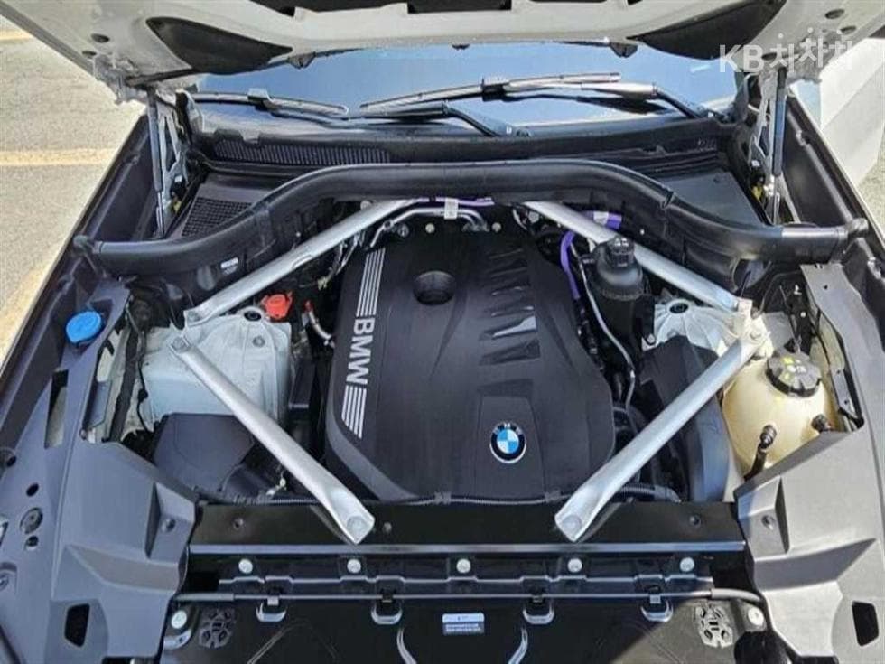 BMW - X5 | xDrive 40 M Sport 19