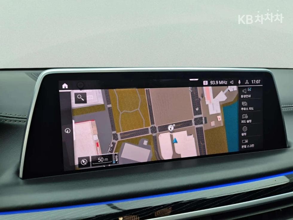 بي إم دبليو - 7-Series | 745 sDrive M Sport 6