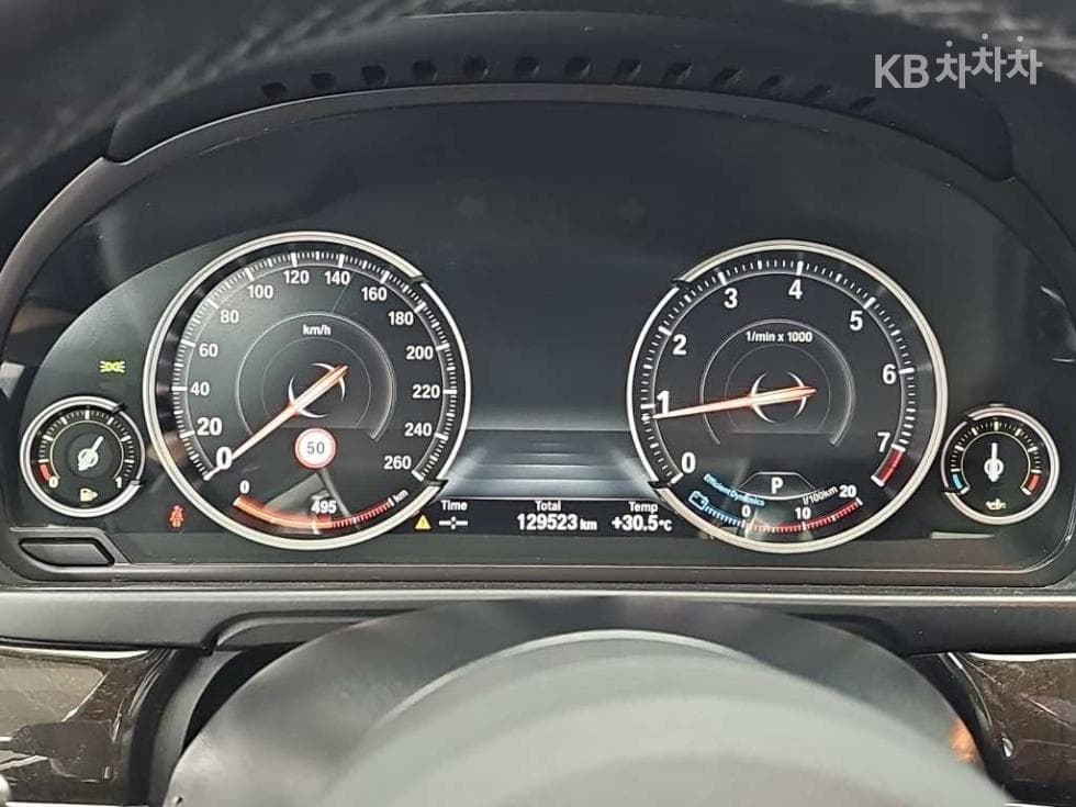 BMW - 5-Series | New 528 M Dynamic F10 6