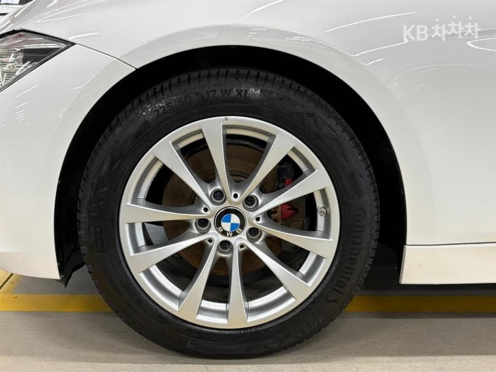 BMW - 3-Series | New 320 F30(12~) 16