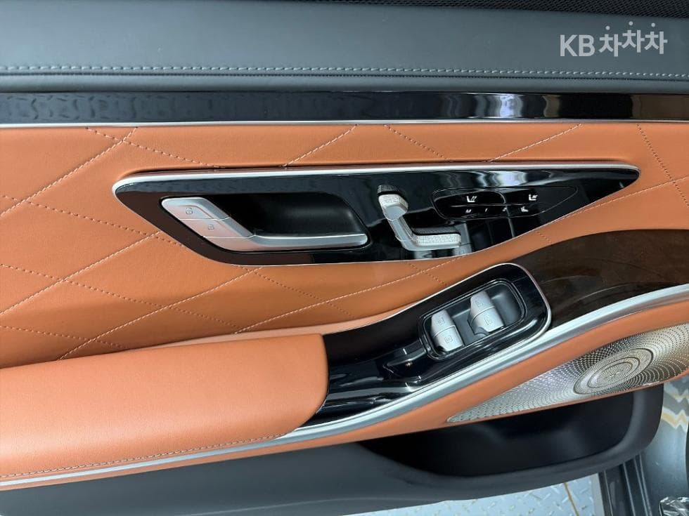 Mercedes-Benz - S-Class | S580L 4Matic Base 12
