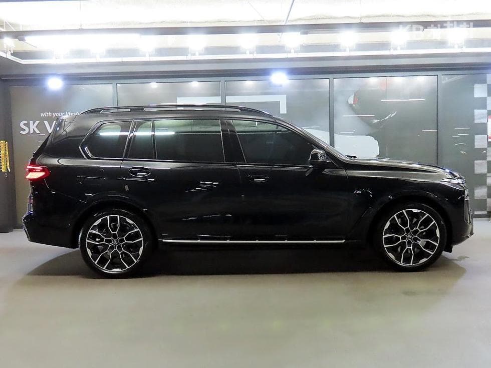BMW - X7 | xDrive 40 M Sport 3