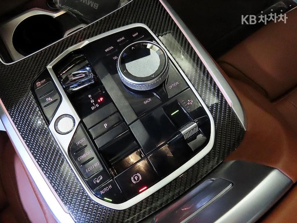 BMW - X7 | xDrive 40 M Sport 12